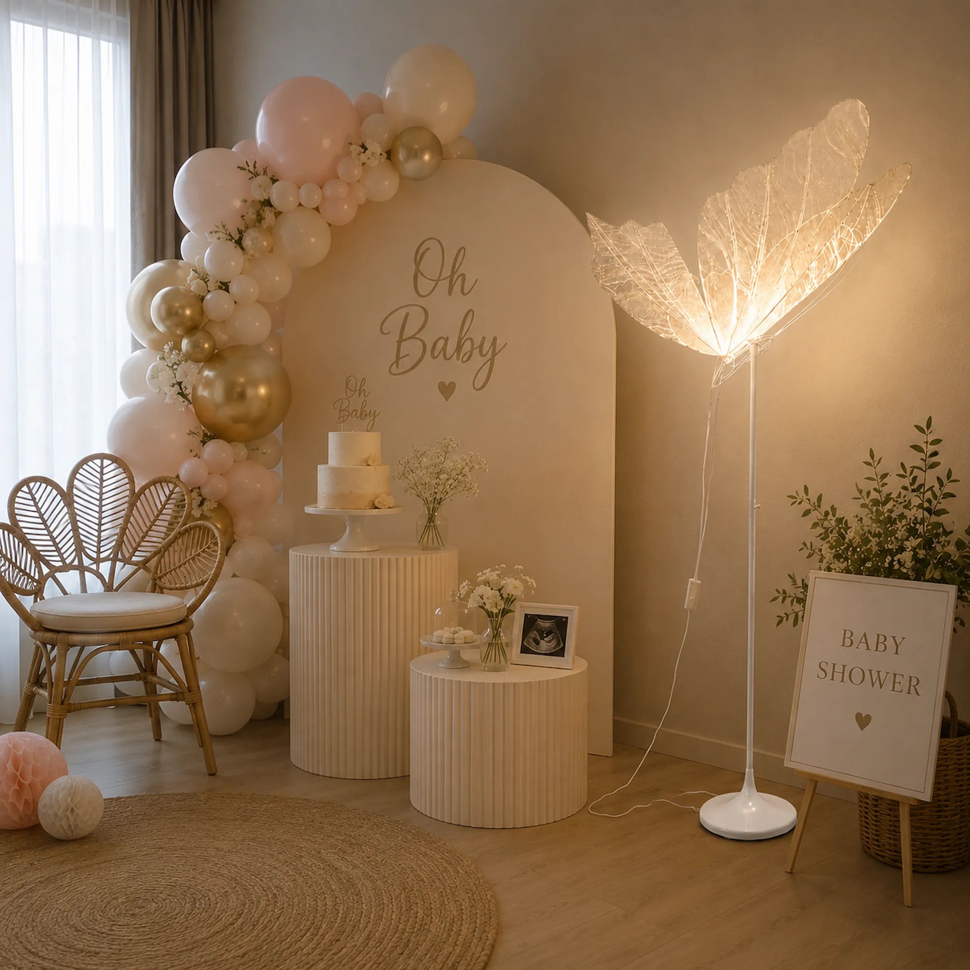 Lampa Podłogowa Dekoracyjna LED Motyl ze Świecącymi Skrzydłami 80 cm